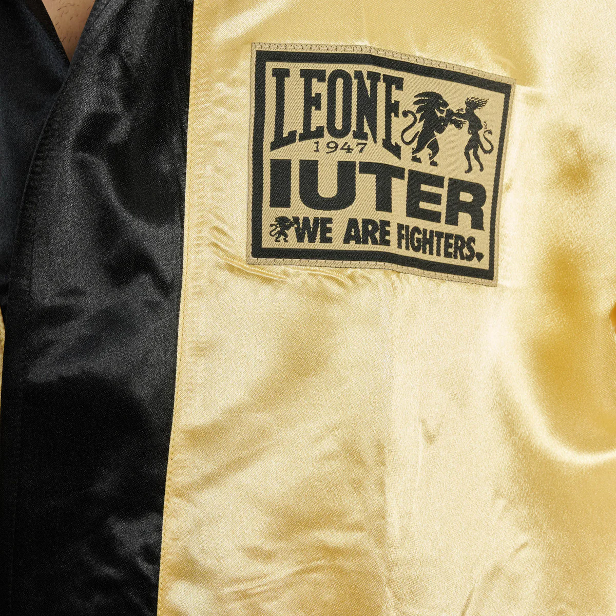 Bata para boxeo Leone Iuter AB01IU - Image 10