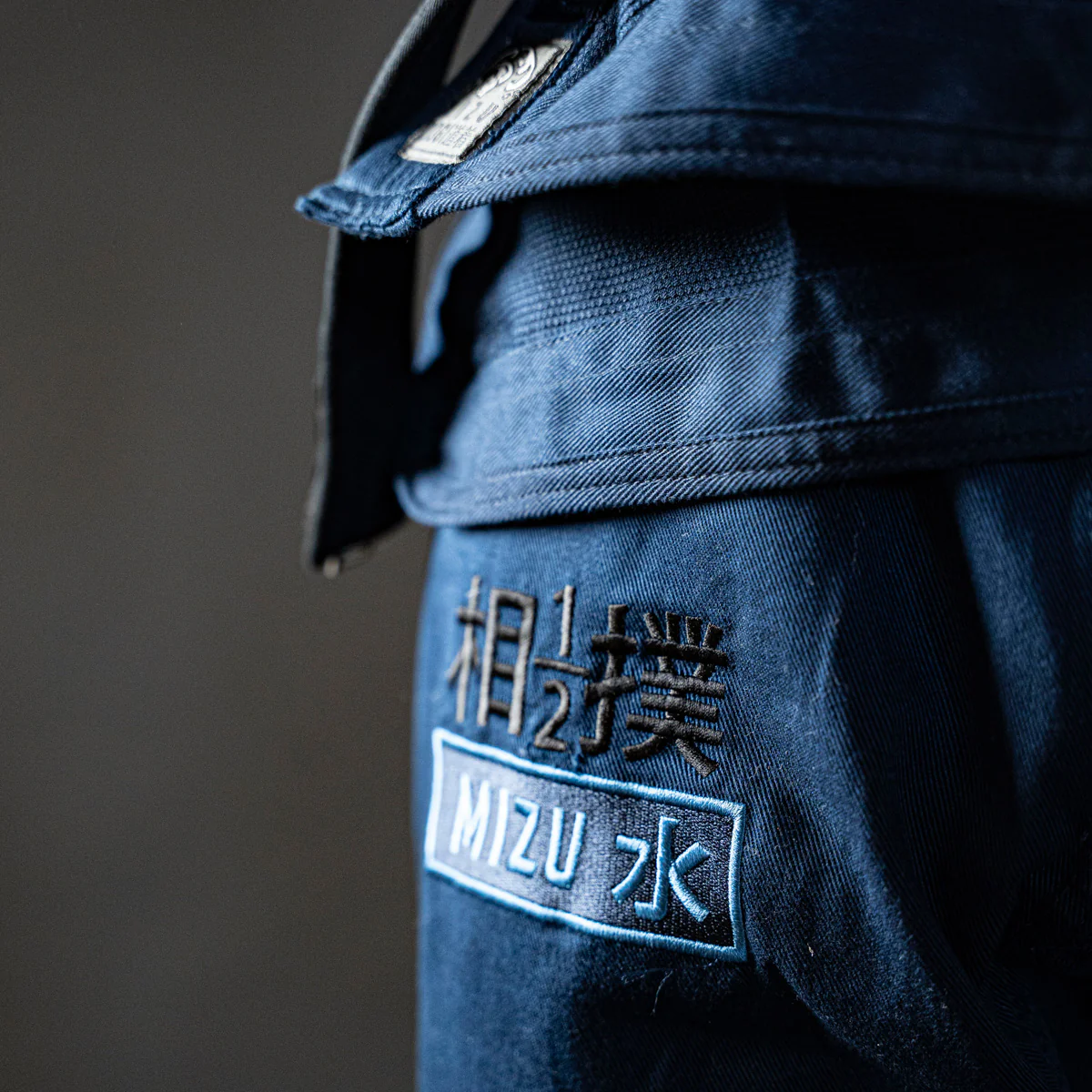 BJJ Gi Half Sumo Mizu "Storm" Azul Marino  - Image 9