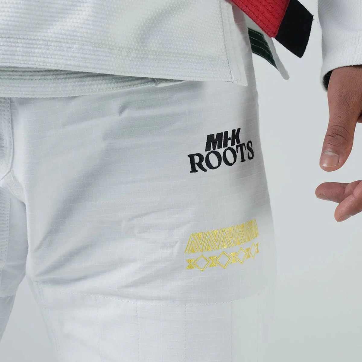 BJJ Gi Kingz MI-K Roots IBJJF Blanco - Image 4