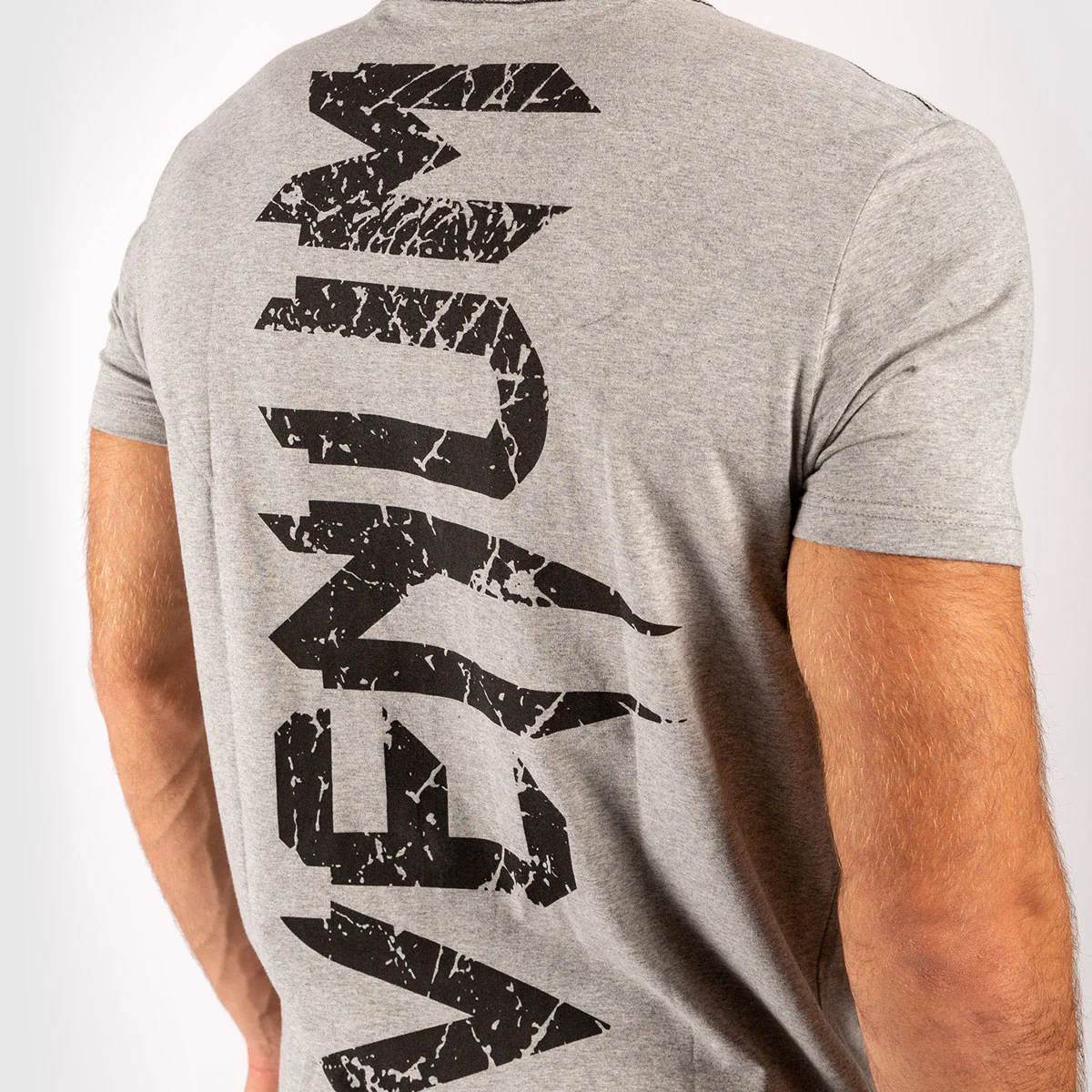 Camiseta en Algodón Venum Giant Gris-Negro  - Image 6