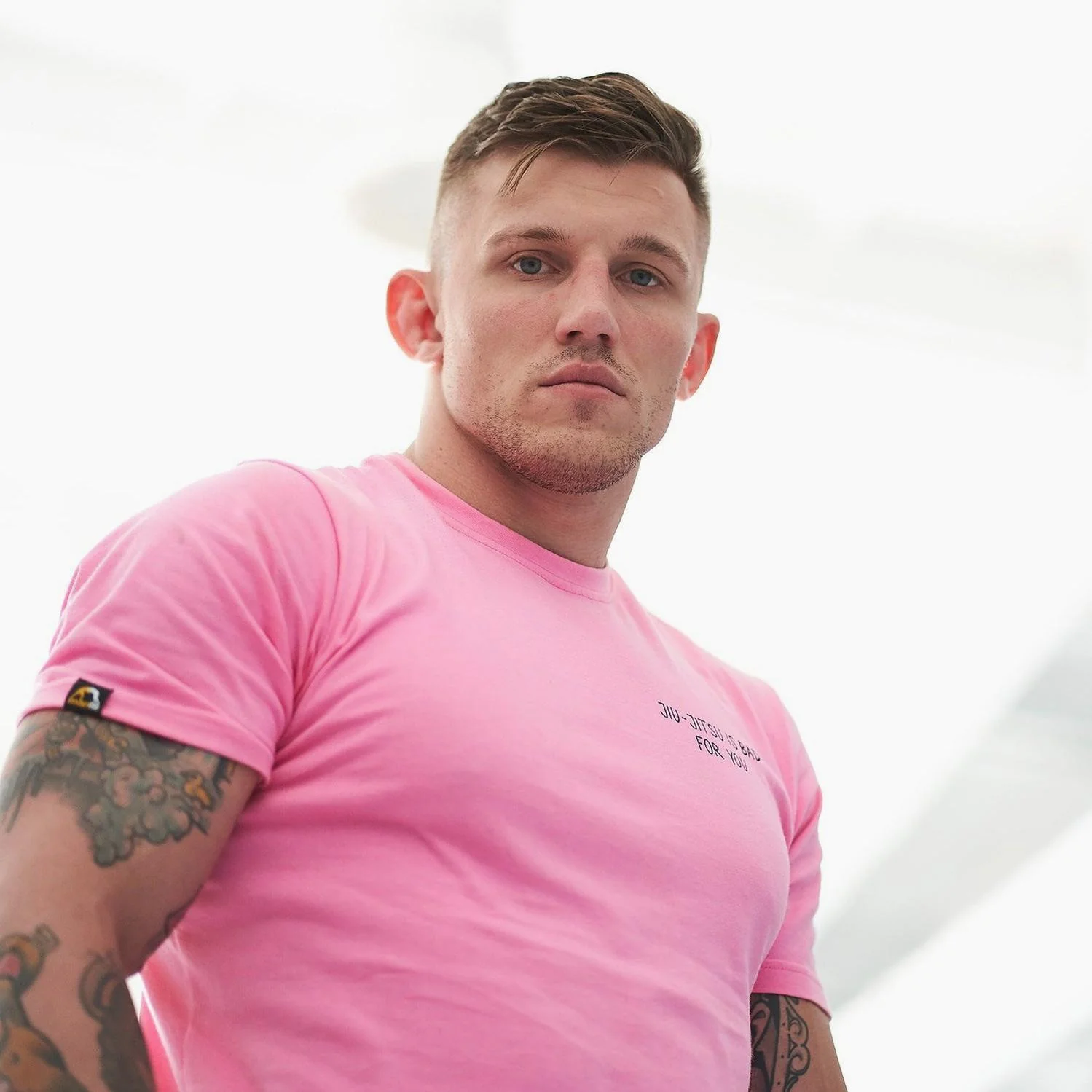 Camiseta Manto x KTOF Balaclava Rosa  - Image 6