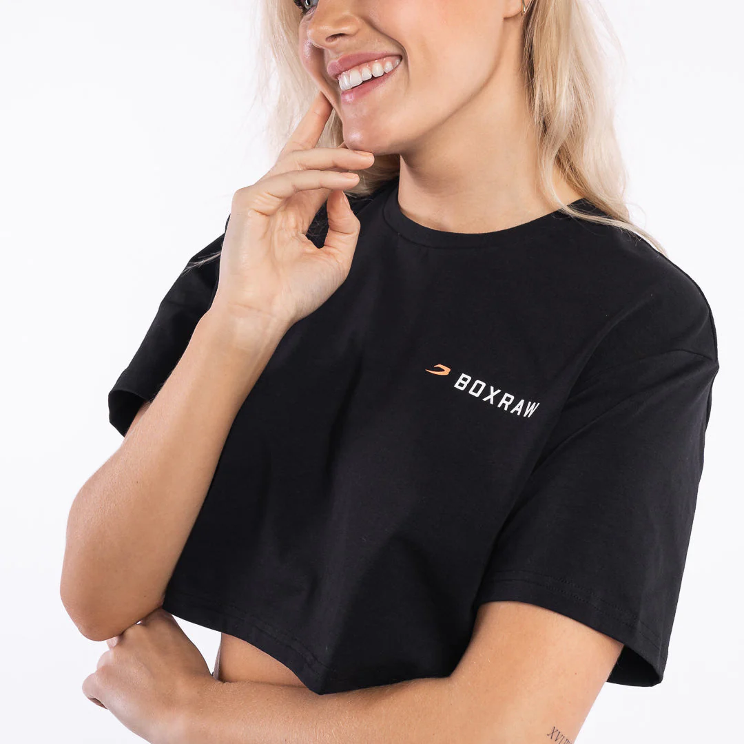 Camiseta mujer Boxraw We Don't Play Boxing Crop Negro  - Image 8