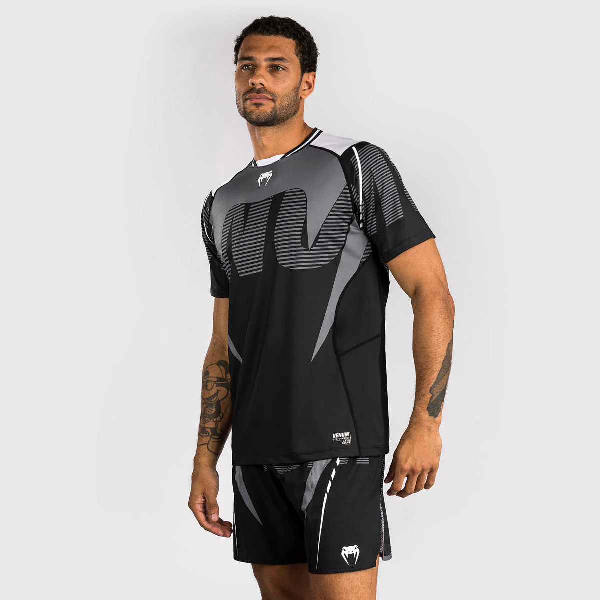 Camiseta Venum Adrenaline Dry Tech Negro-gris  - Image 2