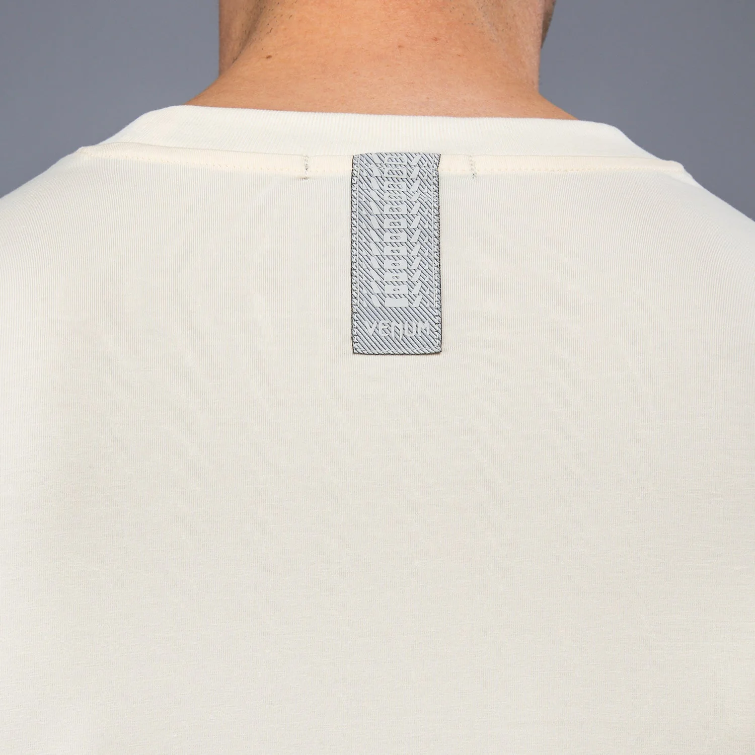 Camiseta Venum Fly Beige - Image 6