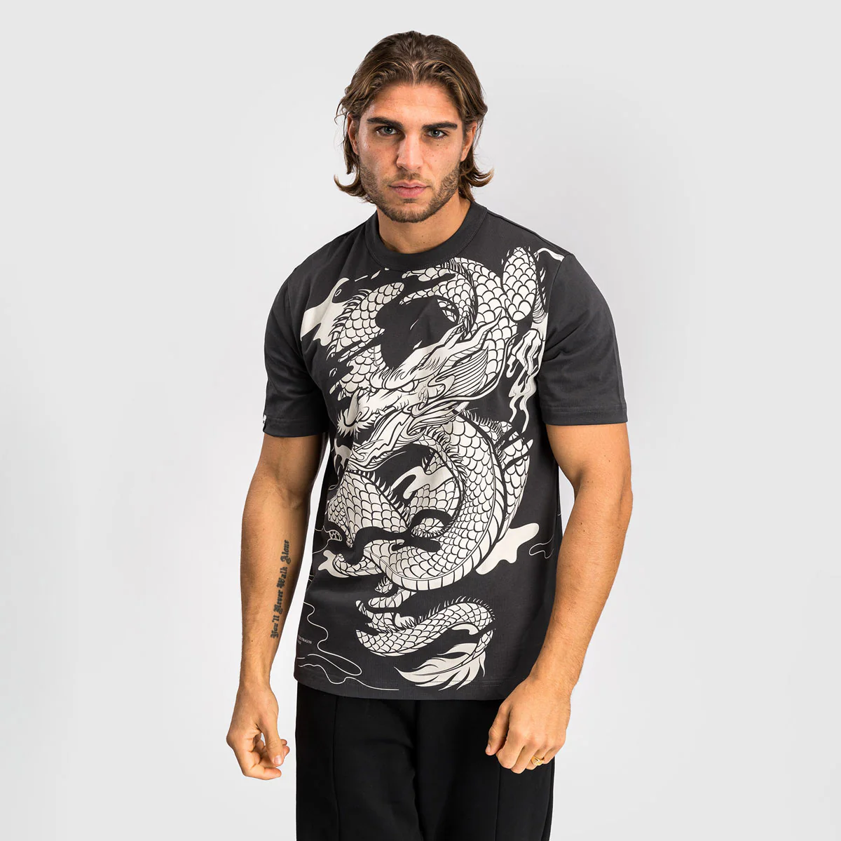 Camiseta Venum Vuelo del Dragón Gris 
