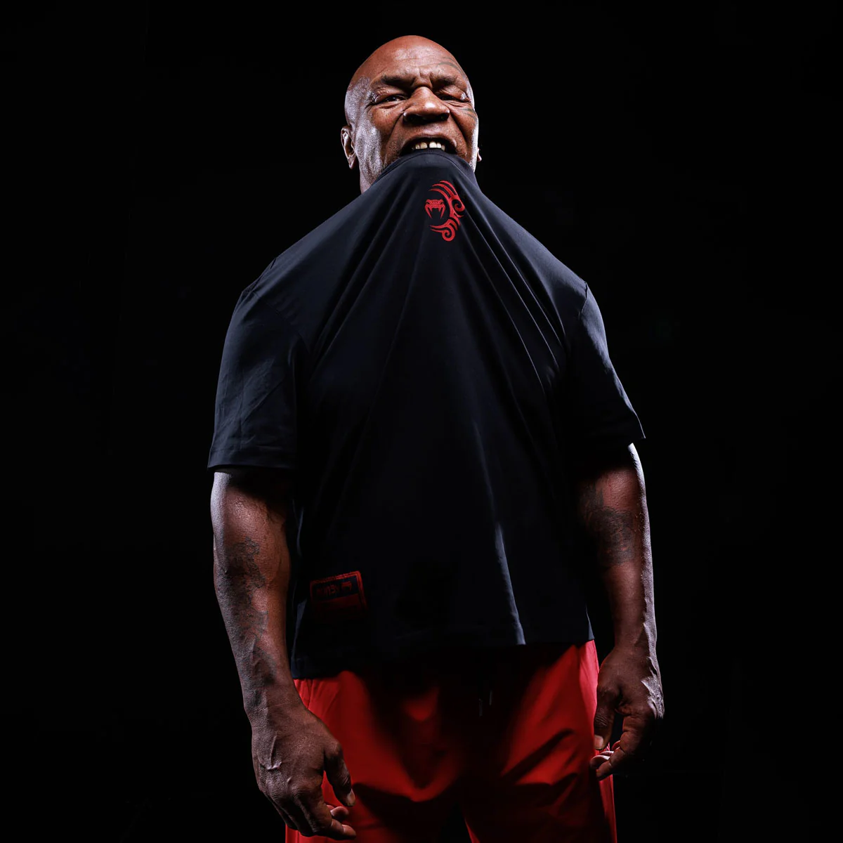 Camiseta Venum x Mike Tyson Tiger Negro  - Image 9