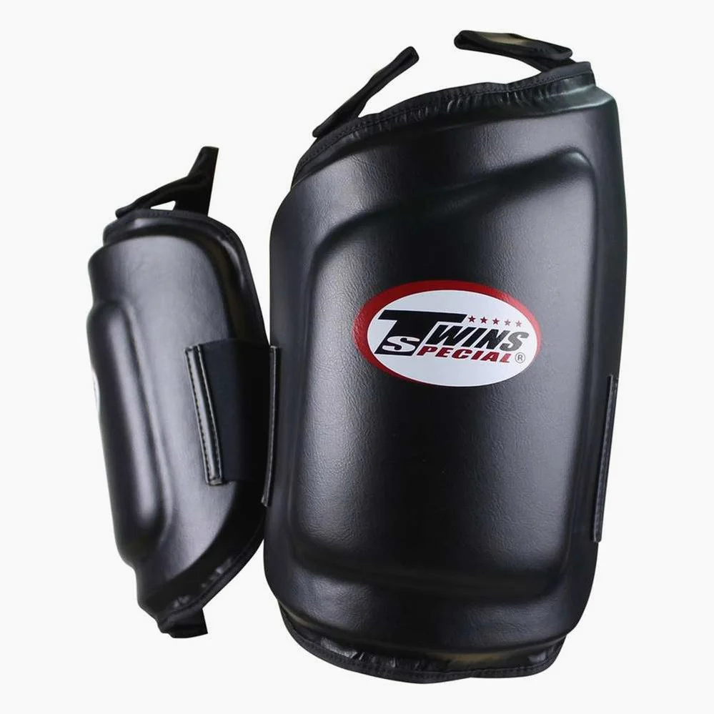 Cinturón de entrenador con protector de espinillas Twins Special BPLK - Image 6