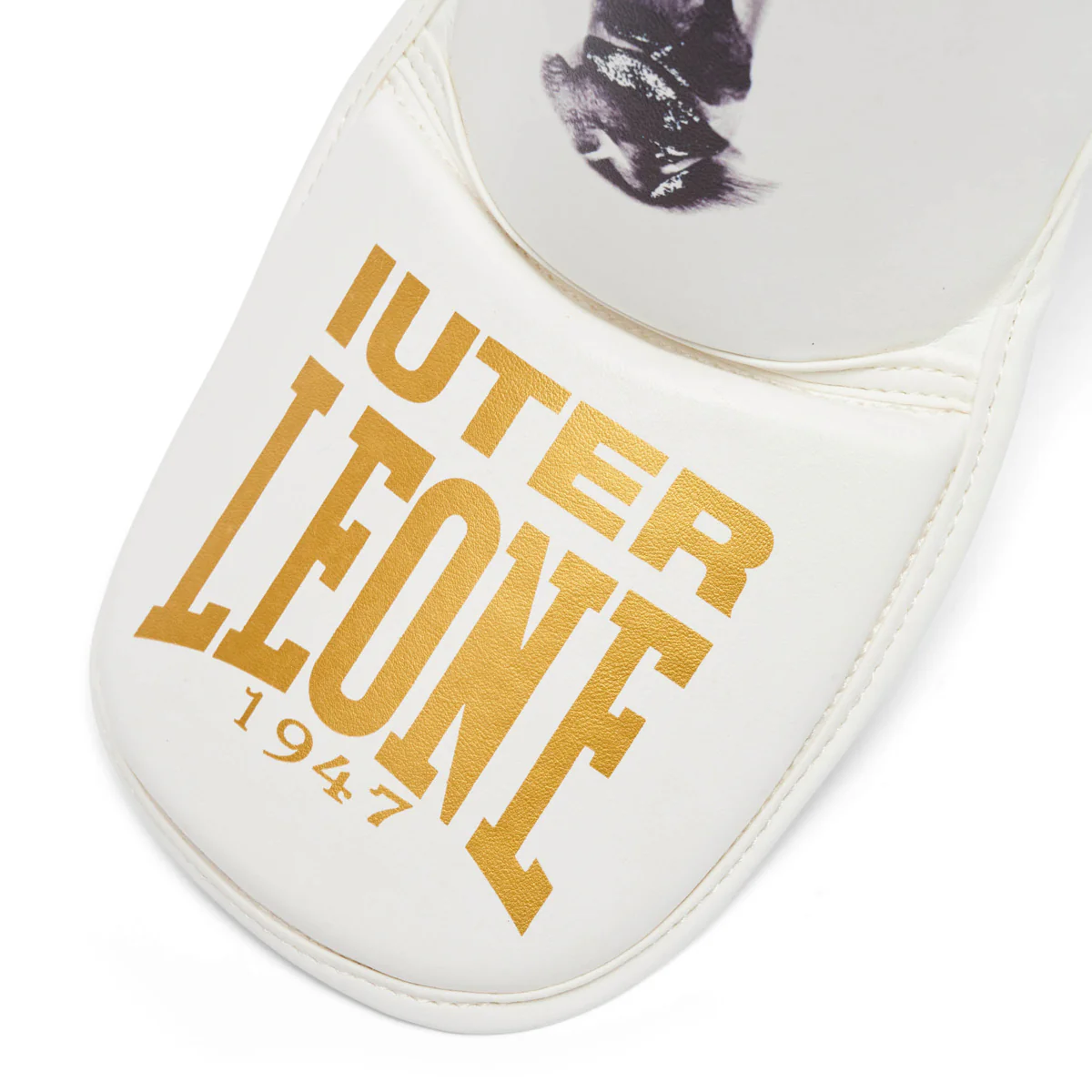 Espinilleras Leone Iuter PT01IU con parapiés Blanco - Image 5