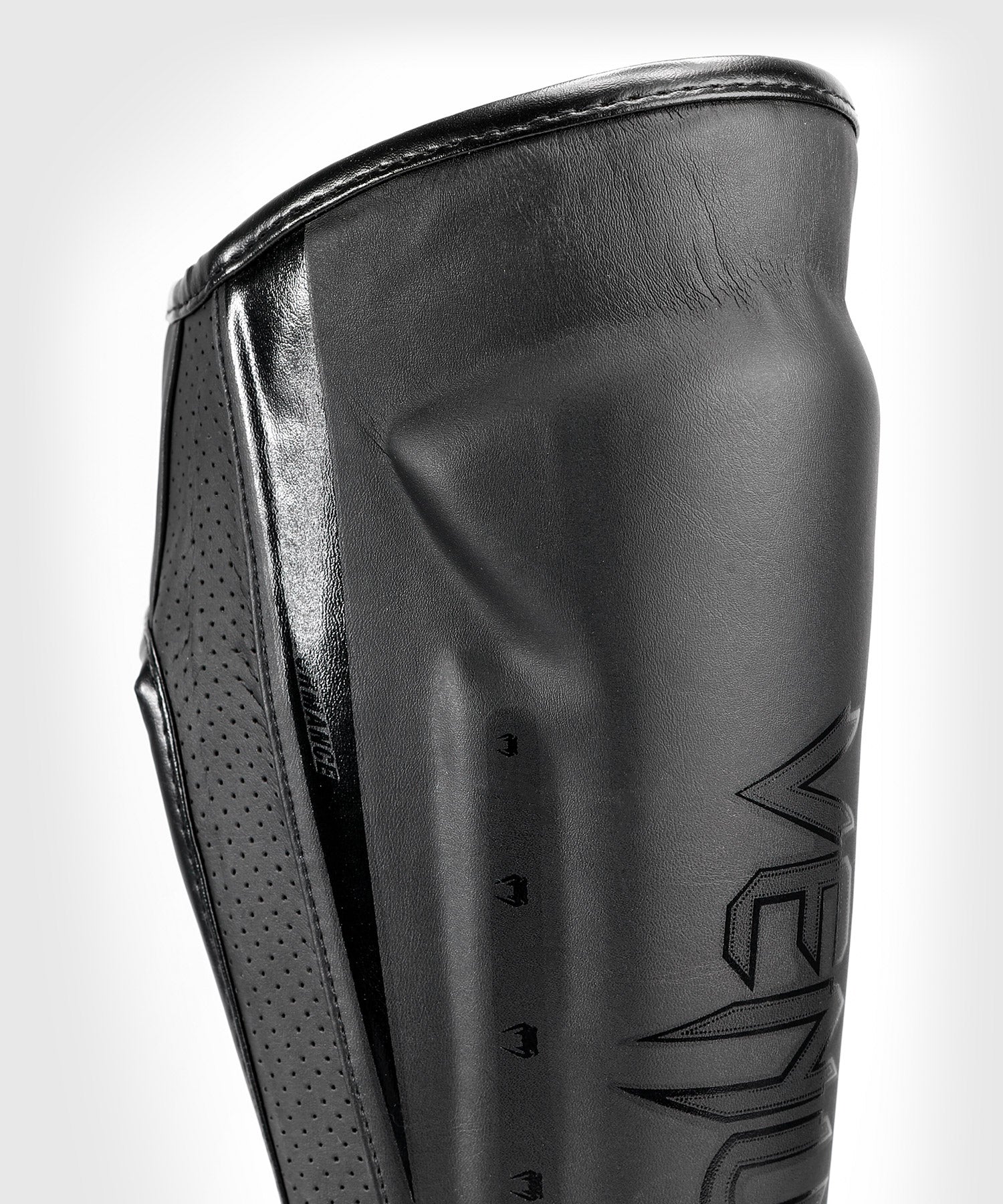 Espinilleras Venum Elite EVO  - Image 18