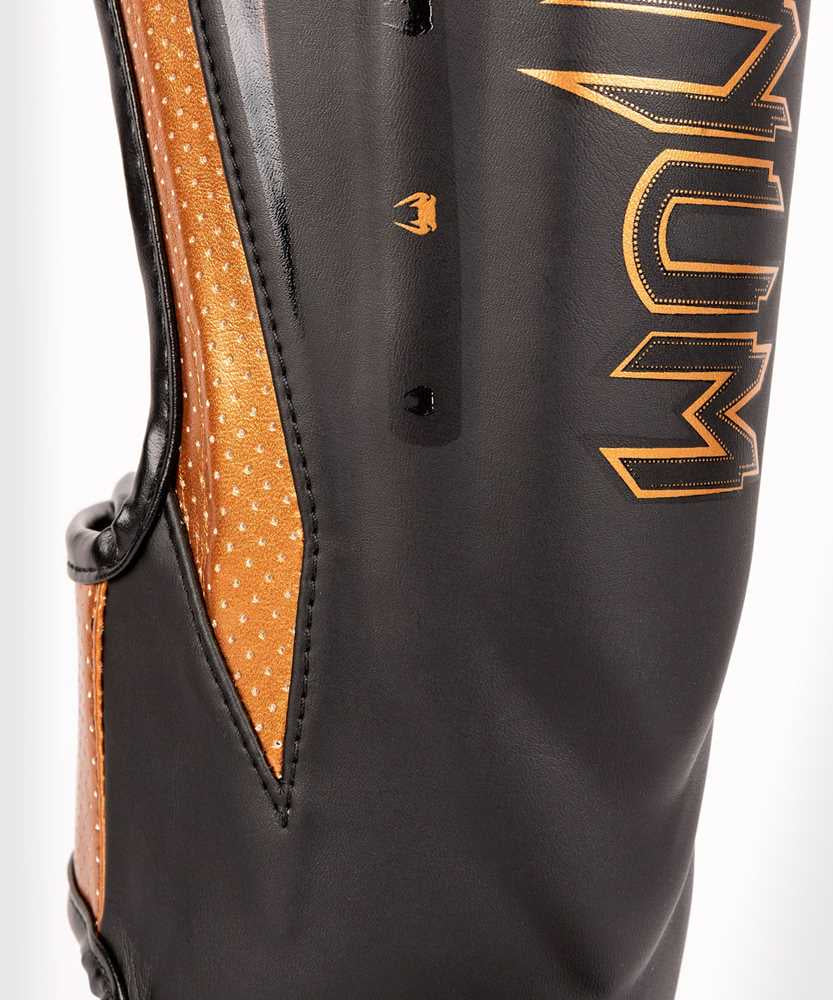Espinilleras Venum Elite EVO  - Image 6