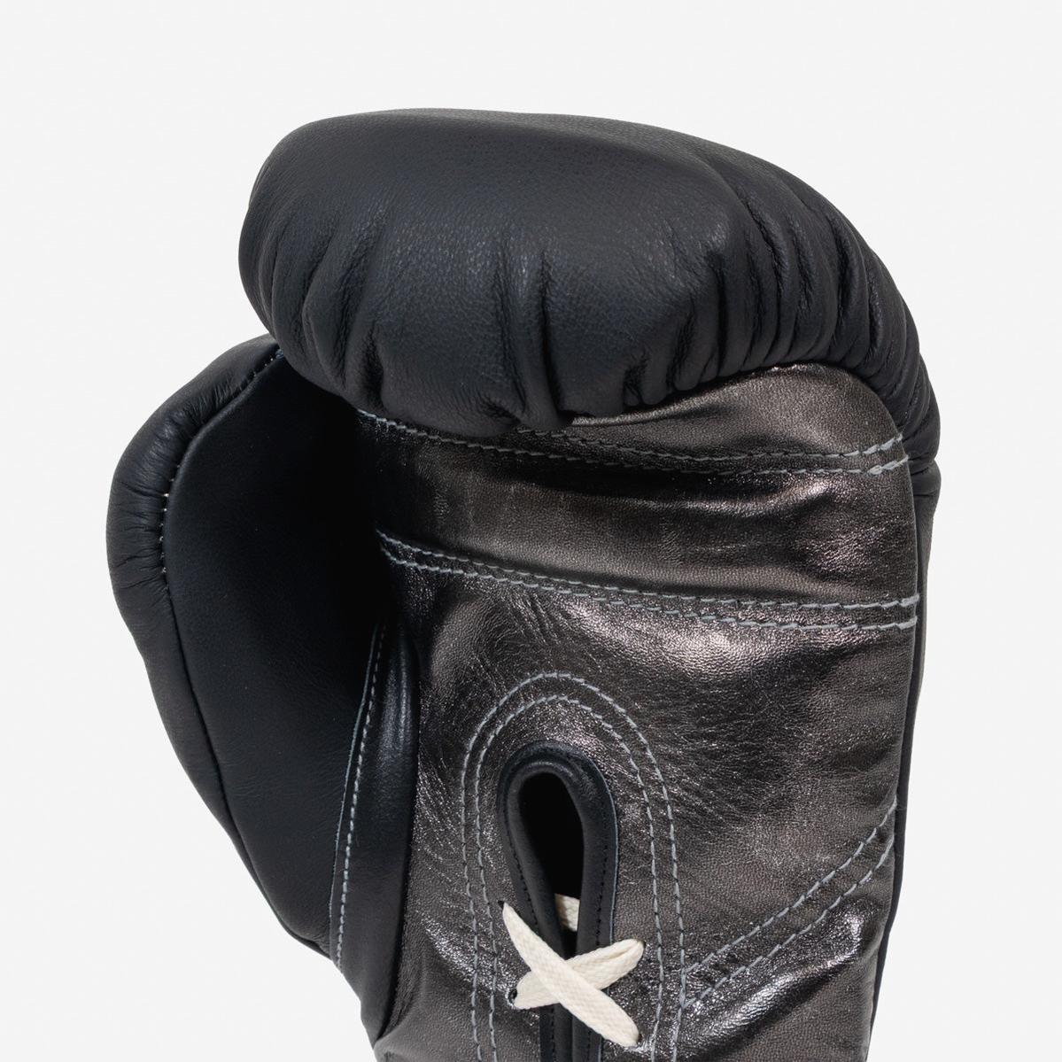 Guantes de boxeo Di Nardo con Cordones 12 Oz Negro-plateado oscuro - Image 8
