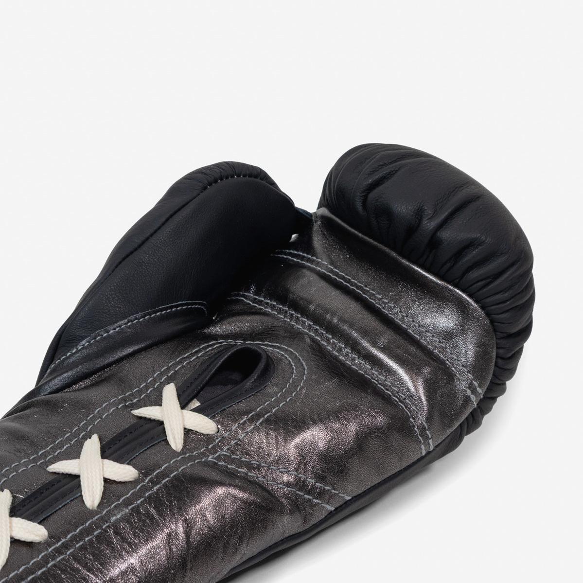 Guantes de boxeo Di Nardo con Cordones 12 Oz Negro-plateado oscuro - Image 9