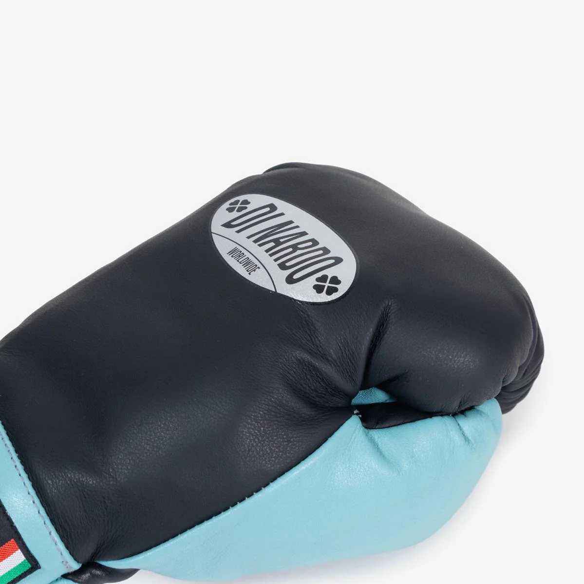 Guantes de boxeo Di Nardo con Cordones 14 Oz Negro-agua  - Image 11