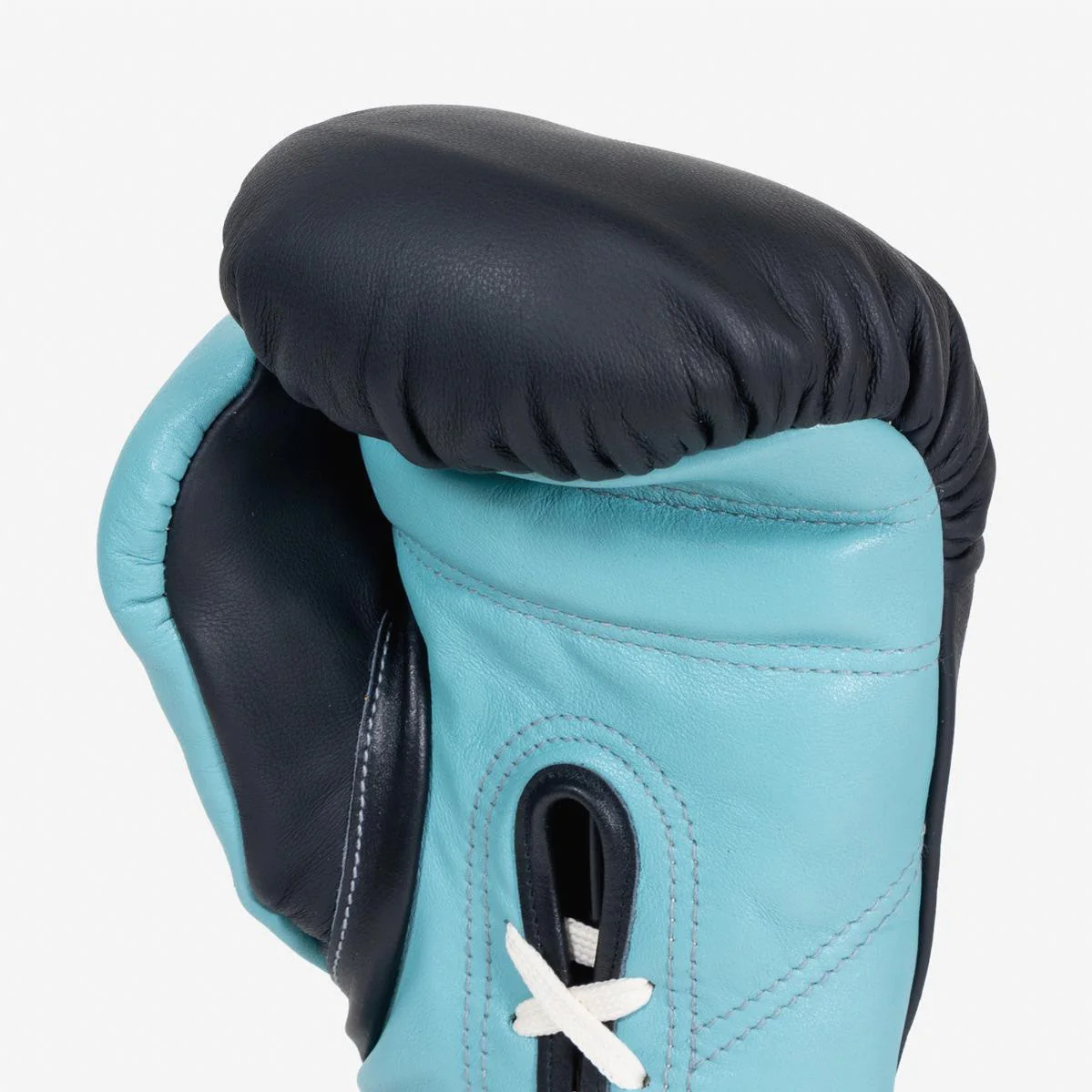Guantes de boxeo Di Nardo con Cordones 14 Oz Negro-agua  - Image 8