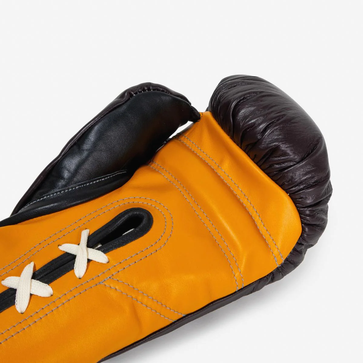 Guantes de boxeo Di Nardo con Cordones 16 Oz Borgoña-amarillo - Image 9