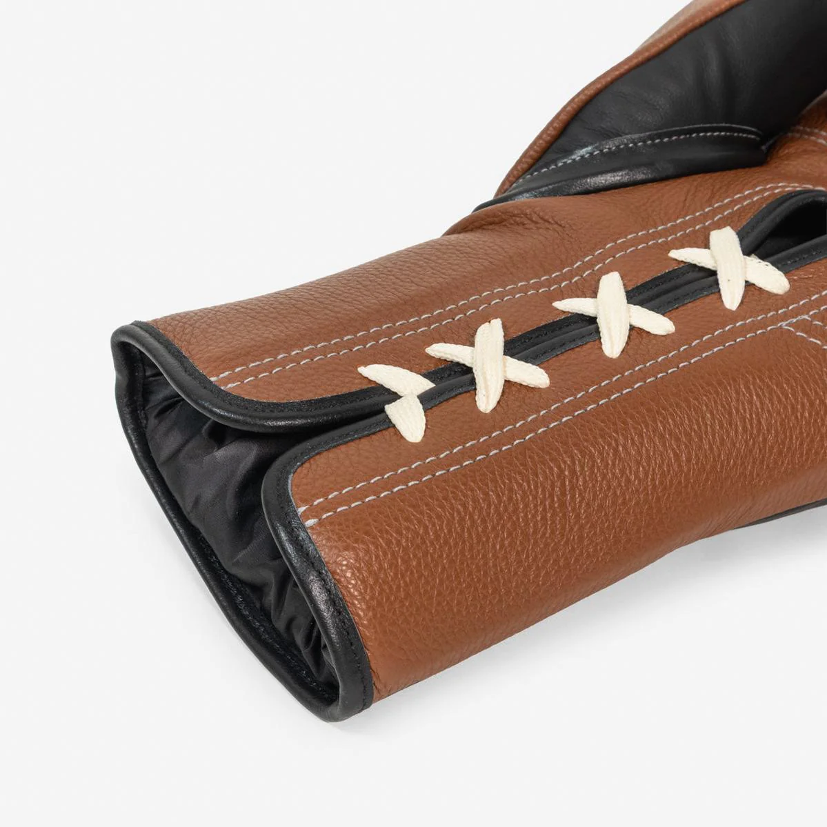 Guantes de boxeo Di Nardo con Cordones 18 Oz Negro-marrón  - Image 10