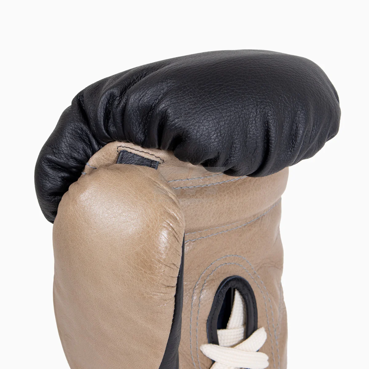 Guantes de boxeo Di Nardo con cordones Negro-Beige 12 oz  - Image 7