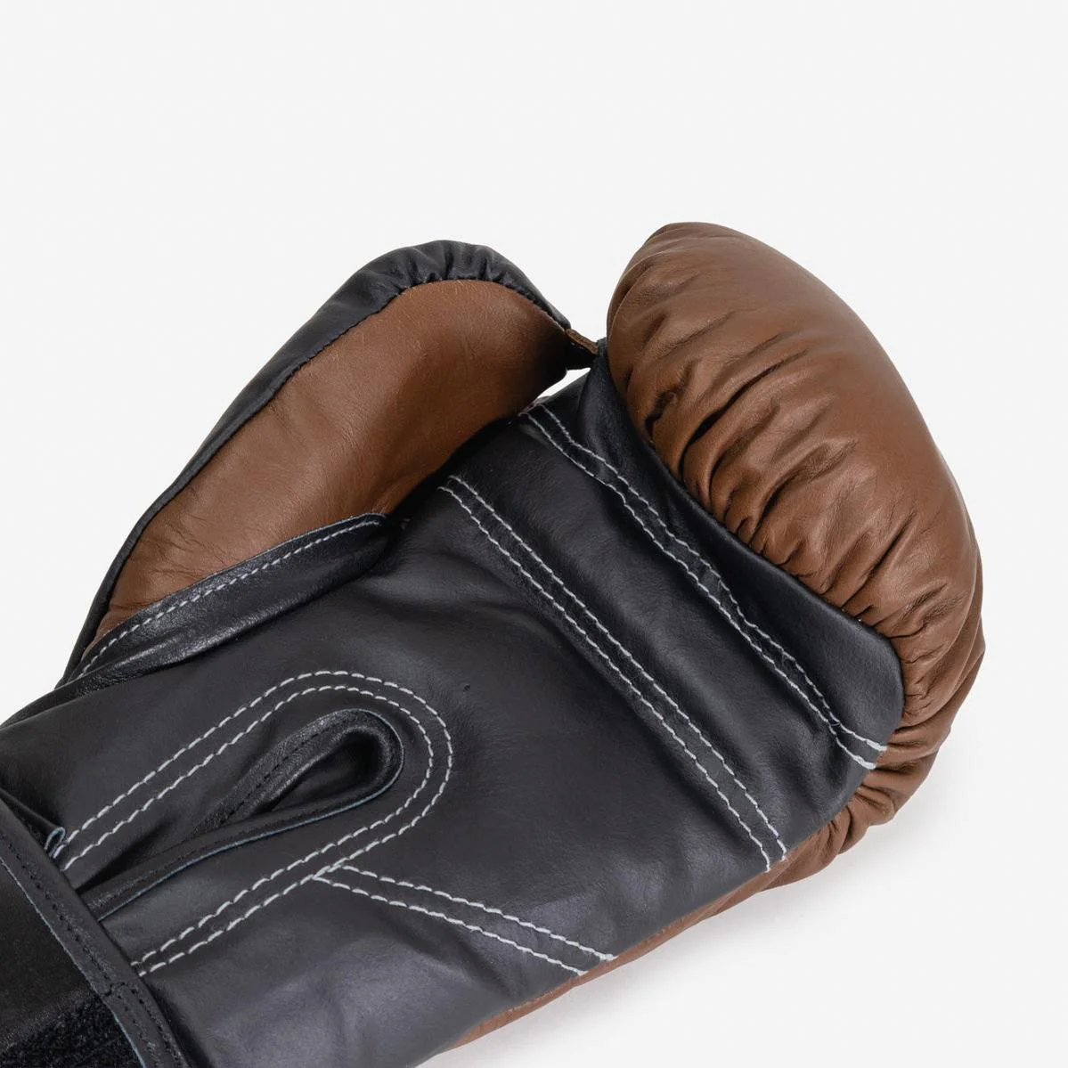 Guantes de boxeo Di Nardo con Velcro 12 Oz Marrón-negro  - Image 9
