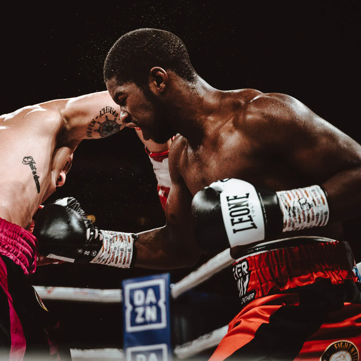 Guantes de boxeo Leone Shock GN047  - Image 10