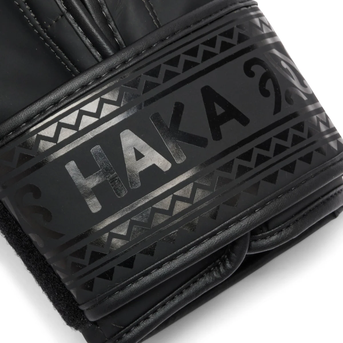 Guantes de boxeo Leone Haka GN329 Negro  - Image 5
