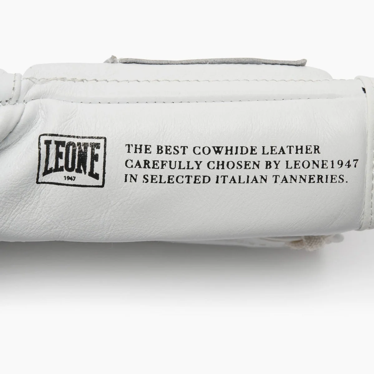 Guantes de boxeo Leone The Greatest con cordones GN111L - Image 30