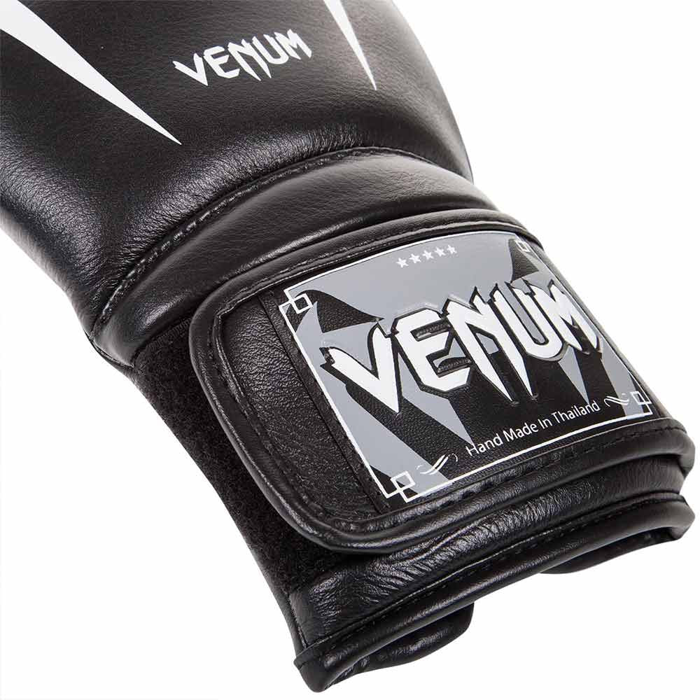 Guantes de boxeo Venum Giant 3.0 en Napa Negro-Blanco  - Image 3