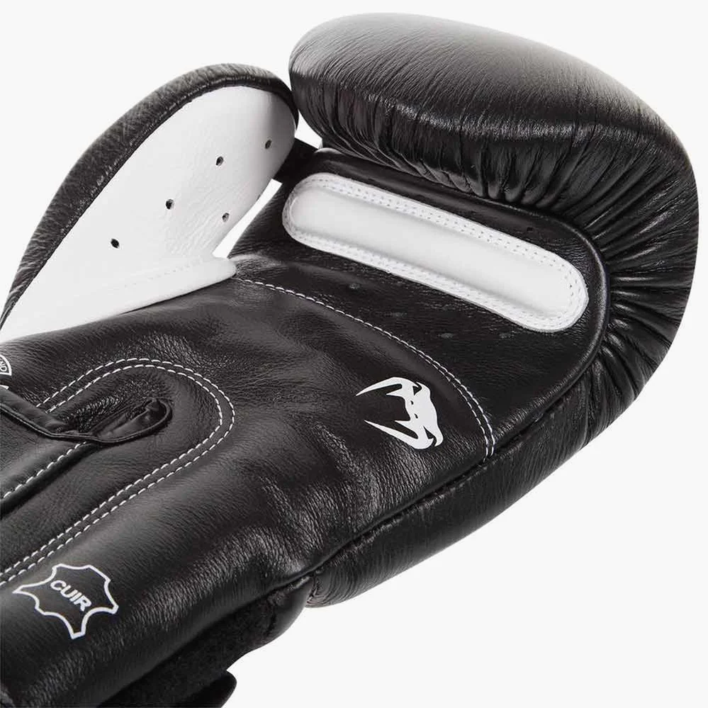 Guantes de boxeo Venum Giant 3.0 en Napa Negro-Blanco  - Image 4