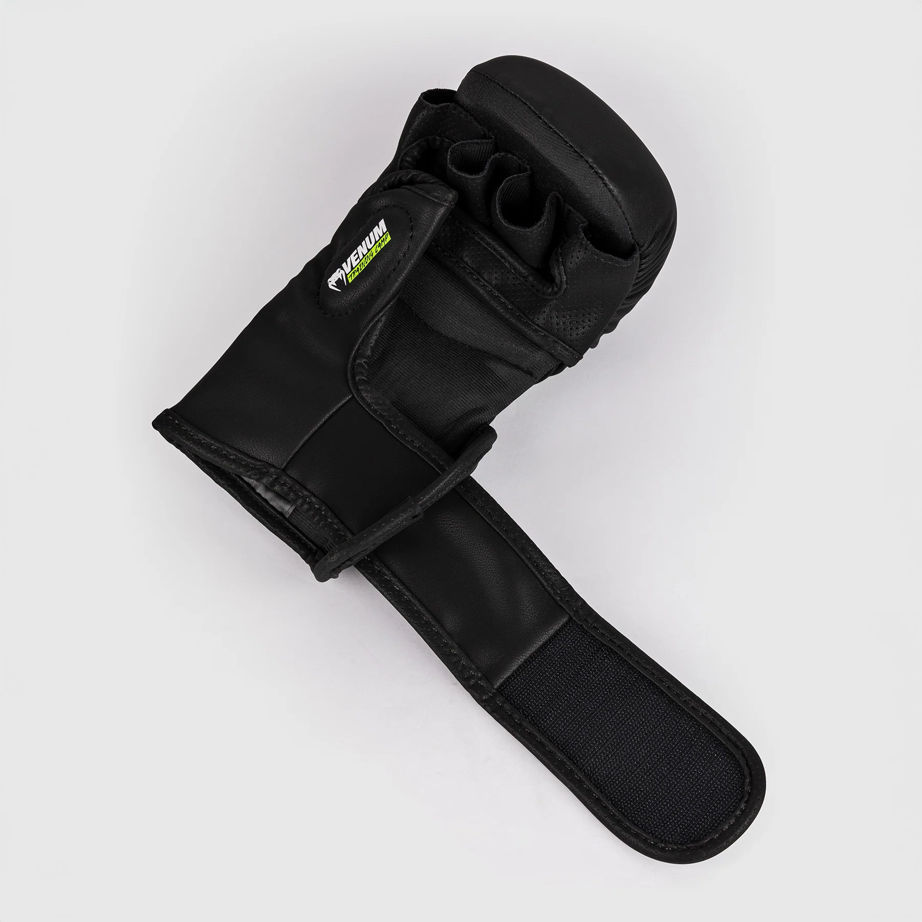 Guantes MMA 7 Oz Venum Training Camp 4.0 sparring - Image 3