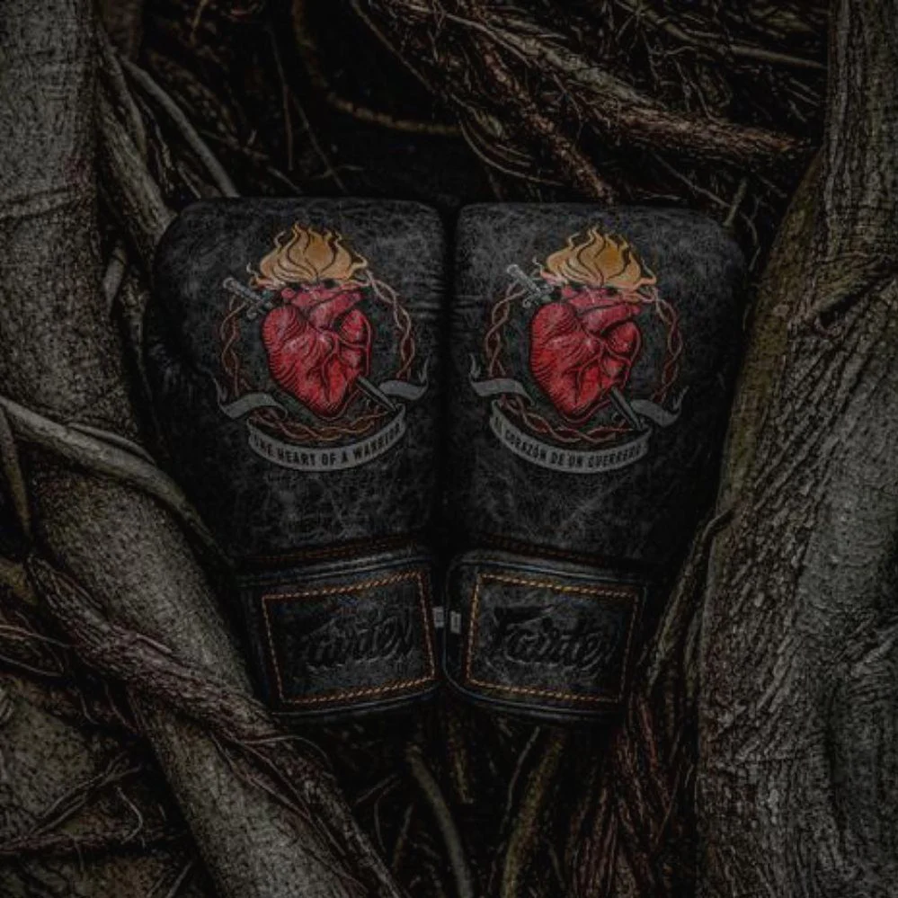 Guantes Muay Thai Fairtex The Heart of Warrior - Image 5