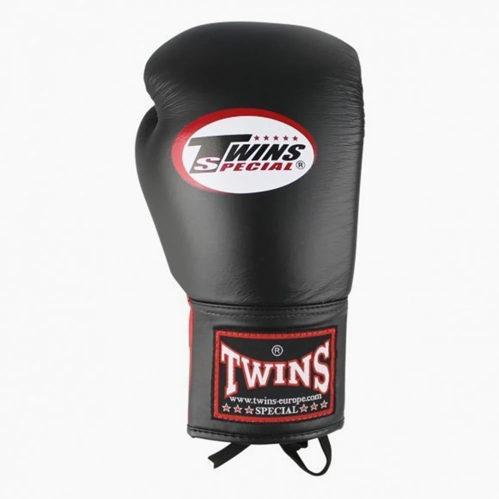 Guantes Muay Thai Twins Special BGLL-1 Negro-Rojo con cordones  - Image 3