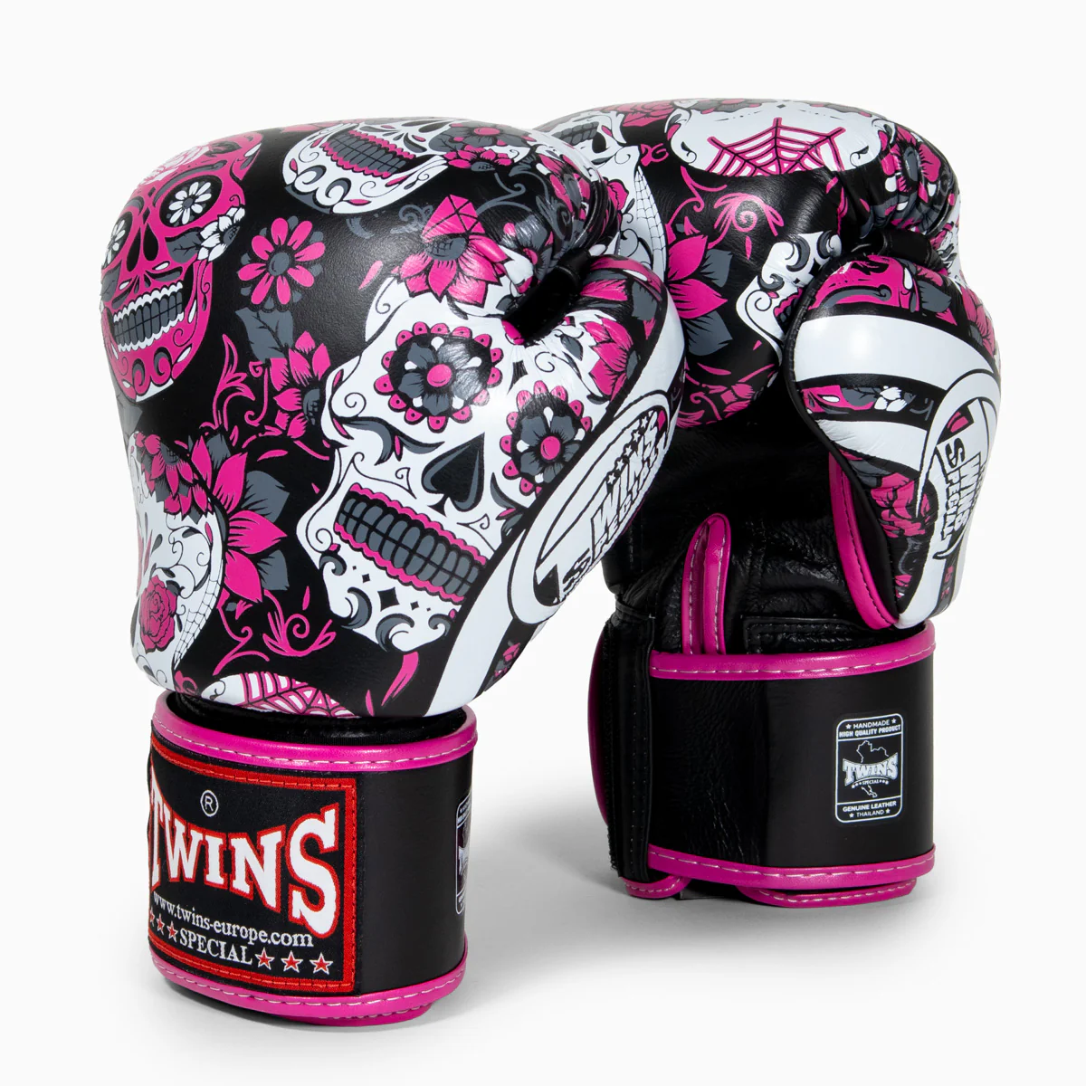 Guantes Muay Thai Twins Special FBGVL 3 Skull Rosa  - Image 2