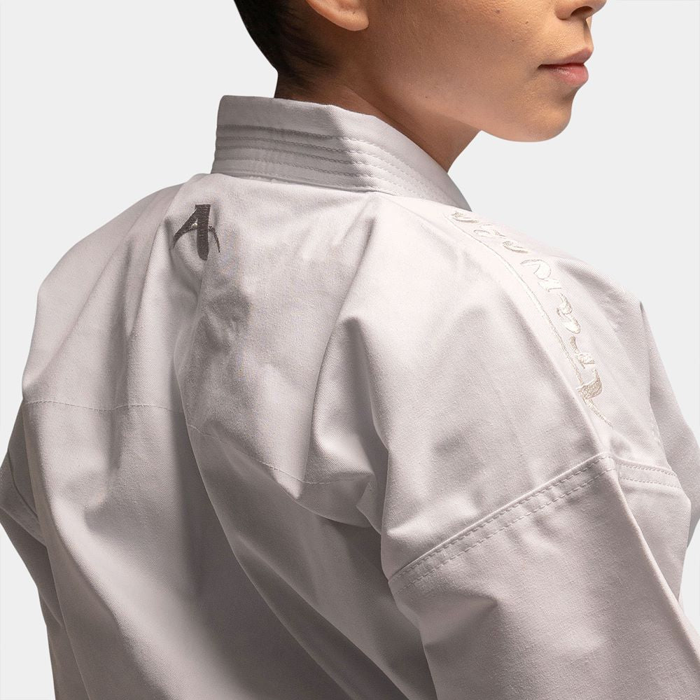Karategui Arawaza Kata Deluxe Evo WKF bordado blanco  - Image 3