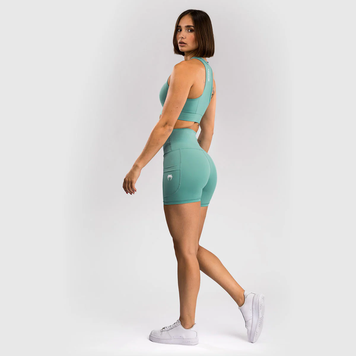 Leggings cortos Mujer Venum Essential Verde agua  - Image 4