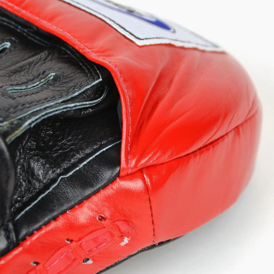 Manoplas de boxeo Fairtex Ultimate Contoured FMV9 Negro-rojo  - Image 4