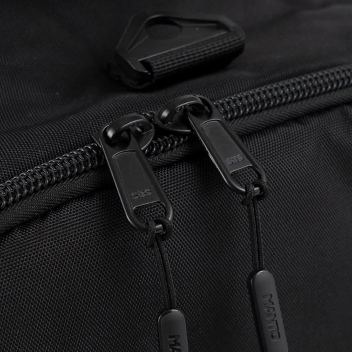 Mochila Manto SOCIETY Convertible XL Negro  - Image 12