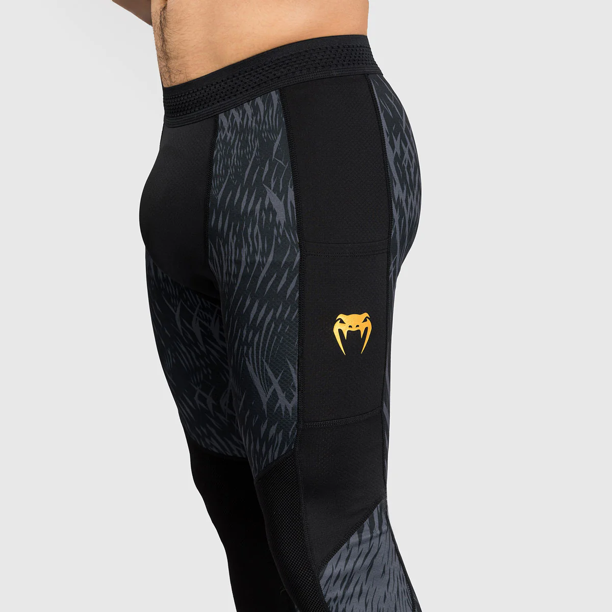 Pantalones de compresión Venum x Chimaev Wild Borz Negro  - Image 6