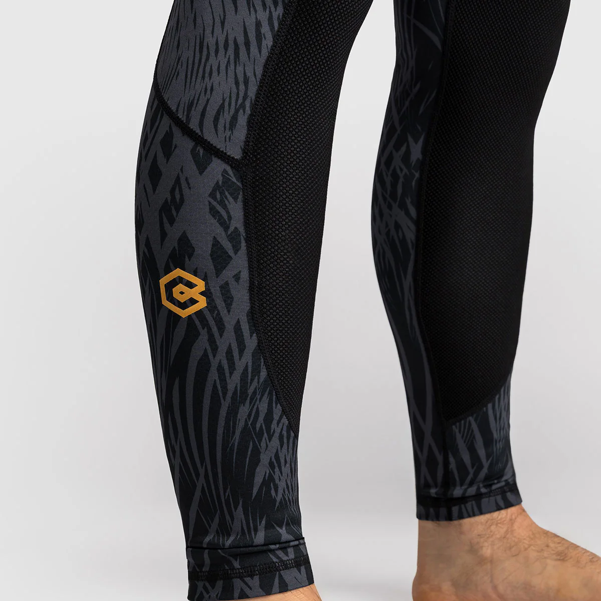 Pantalones de compresión Venum x Chimaev Wild Borz Negro  - Image 8