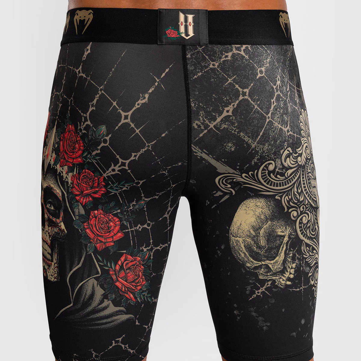 Pantalones cortos a compresión Venum Santa Muerte 5.0 - Image 7