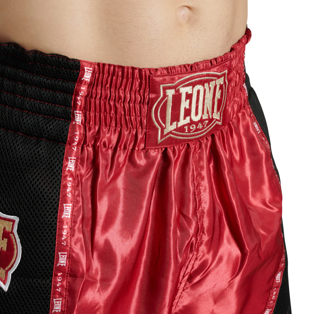 Pantalones cortos kick-tailandés Leone Classic AB881 Rojo  - Image 5