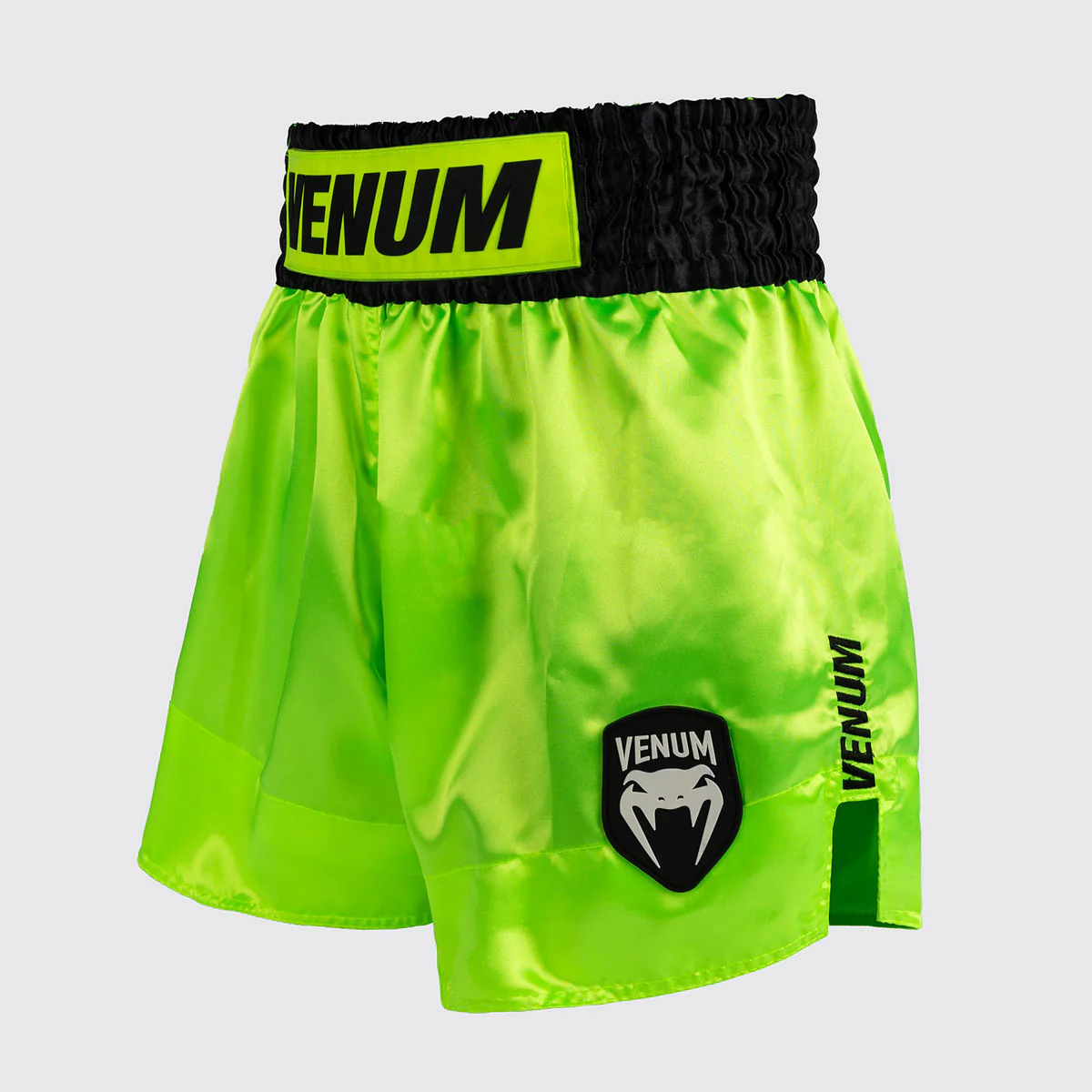 Pantalones cortos kick-thai Venum Classic Evo Amarillo-negro - Image 2
