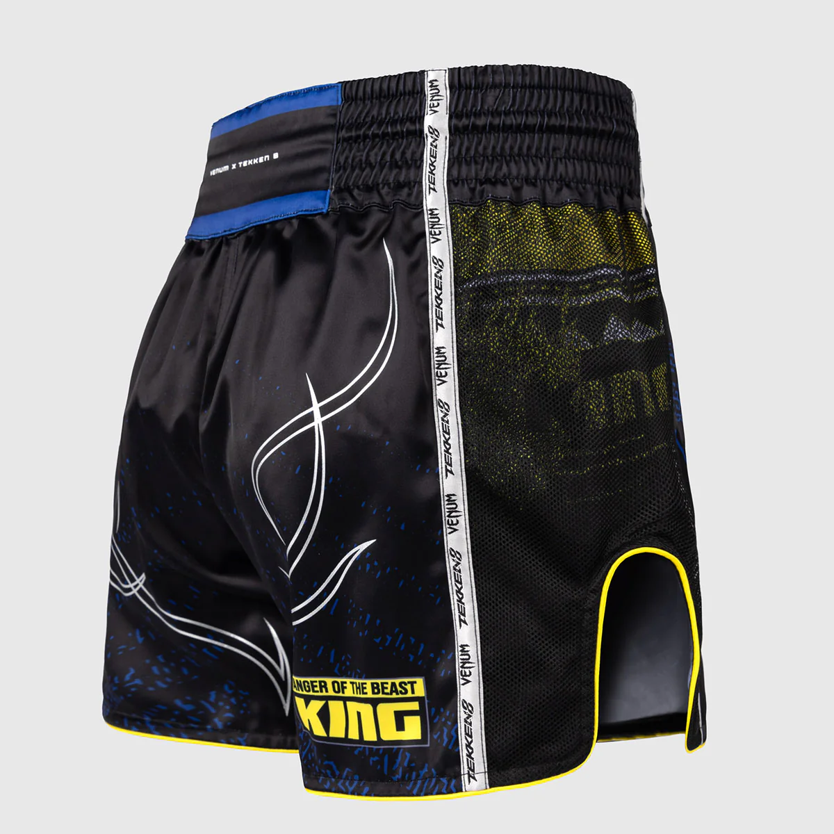 Pantalones cortos kick-tailandés Venum Tekken 8 King Negro-amarillo - Image 3