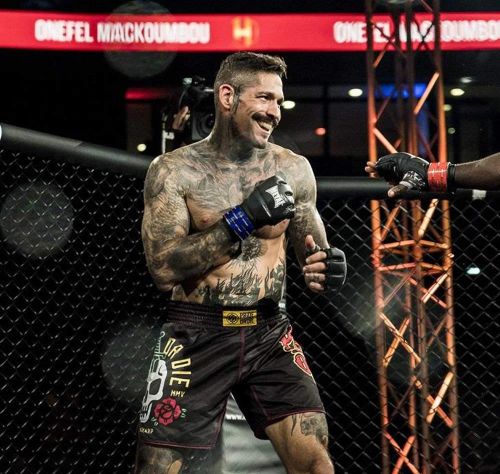 Pantalones MMA Pride or Die Mantente Afilado  - Image 2