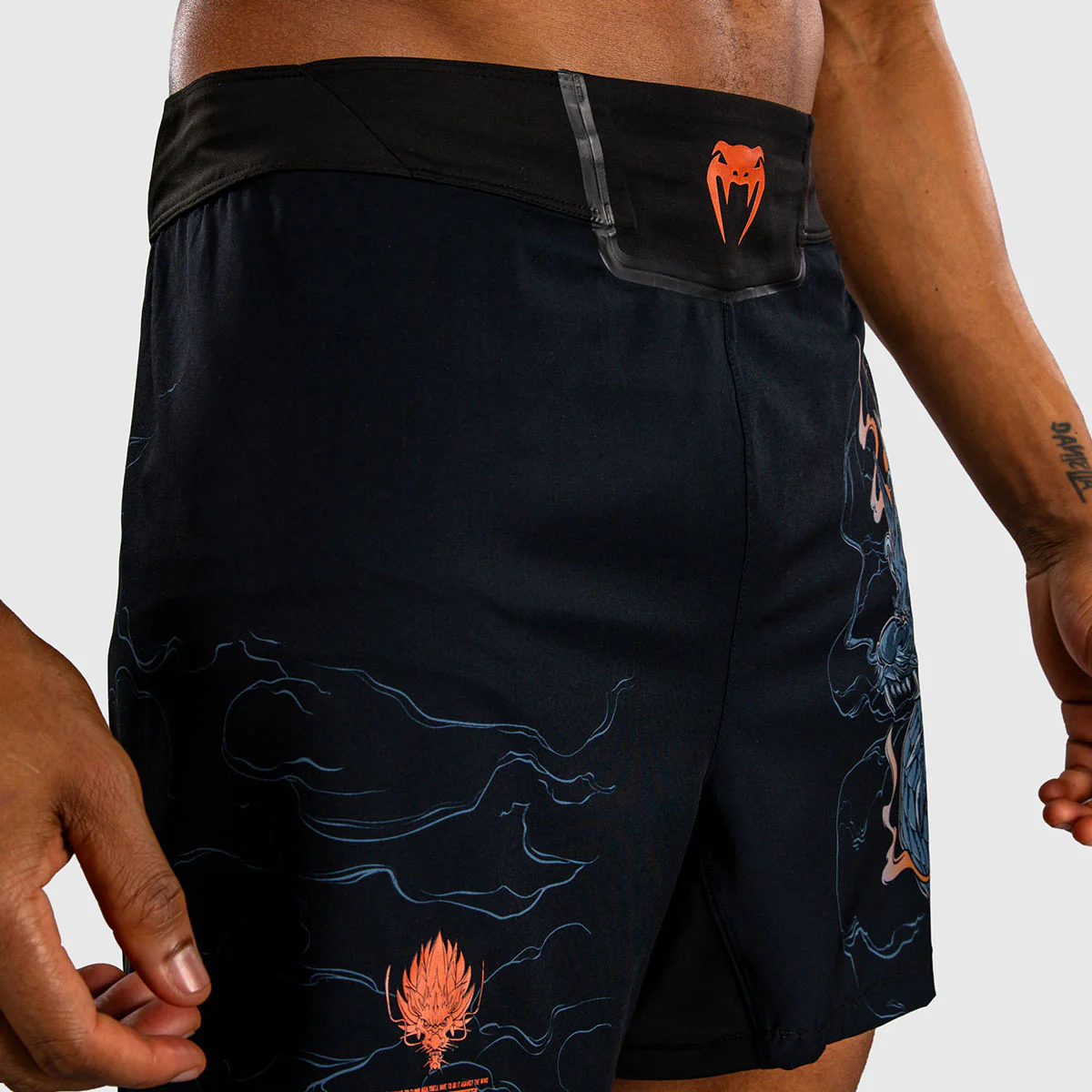 Pantalones MMA Venum Thunder Dragon Negro  - Image 6