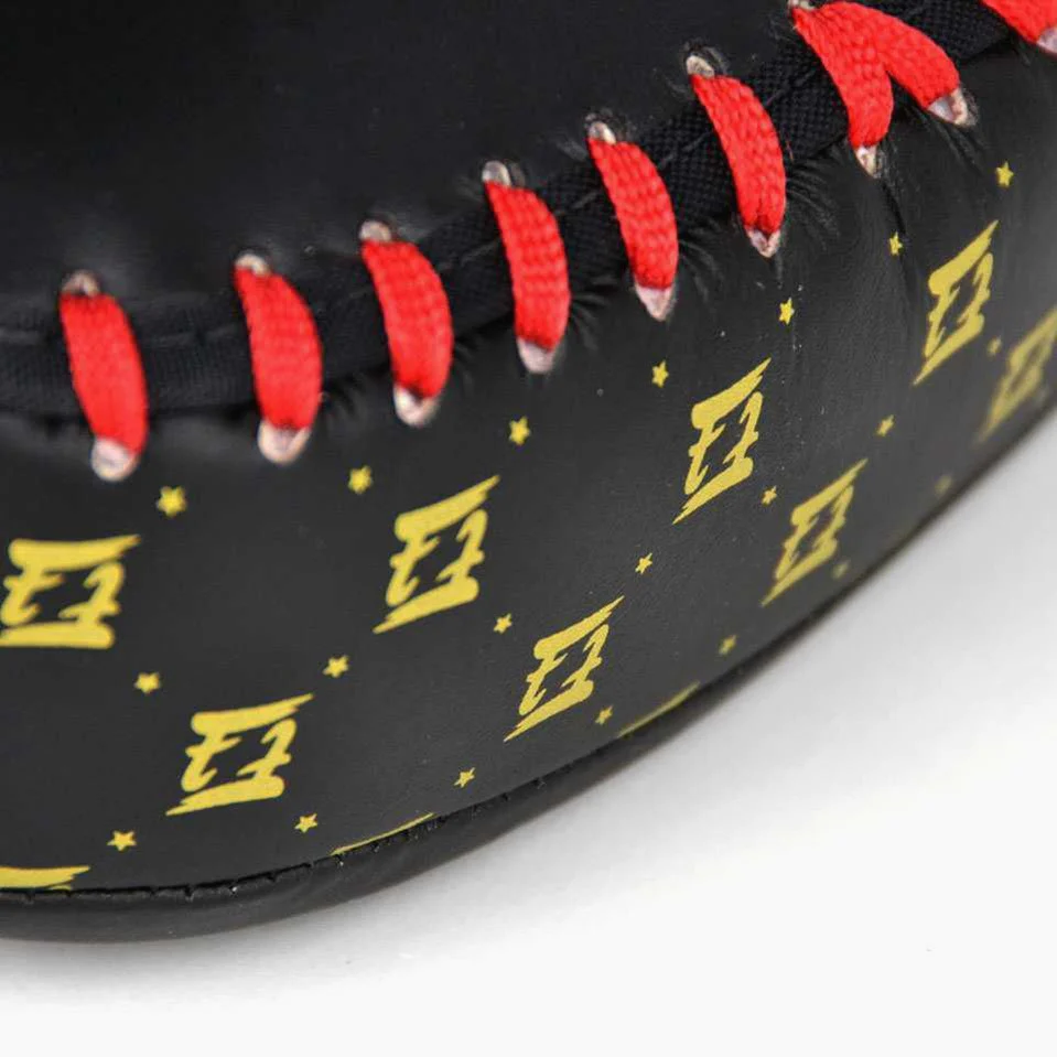 Pao Fairtex Microfibra Curvada Pequeña KPLC6 Negro-oro  - Image 10