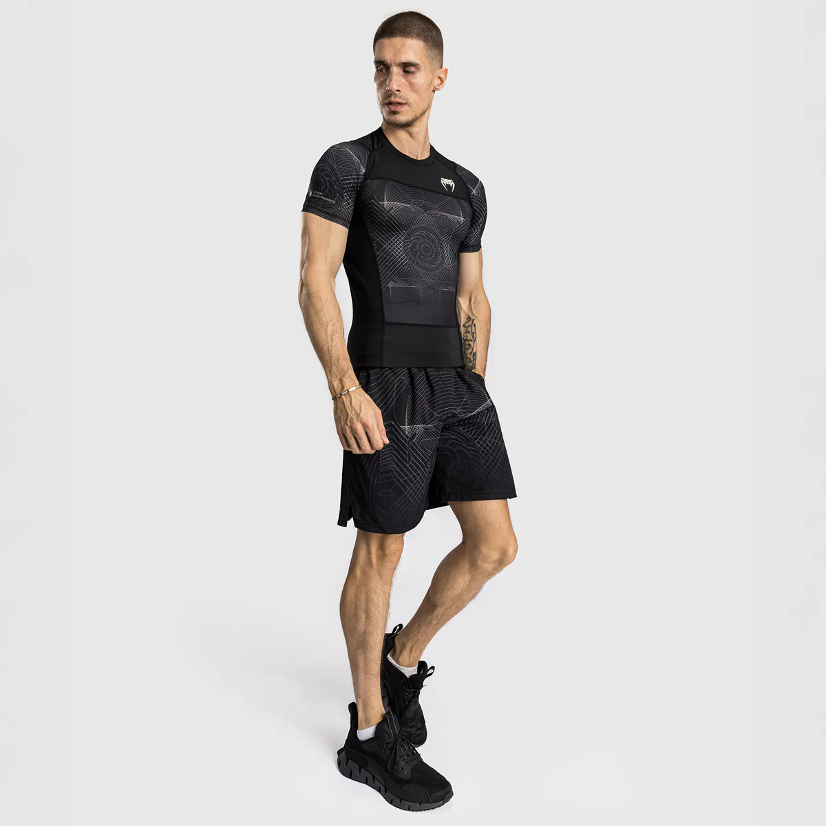 Rashguard Venum G-Fit Air mangas cortas Negro-arena  - Image 3