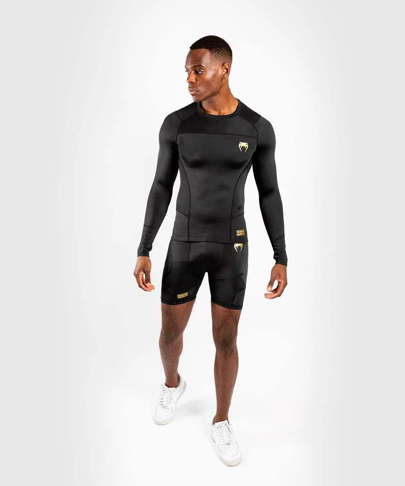 Rashguard Venum G-Fit Negro-oro mangas largas - Image 3
