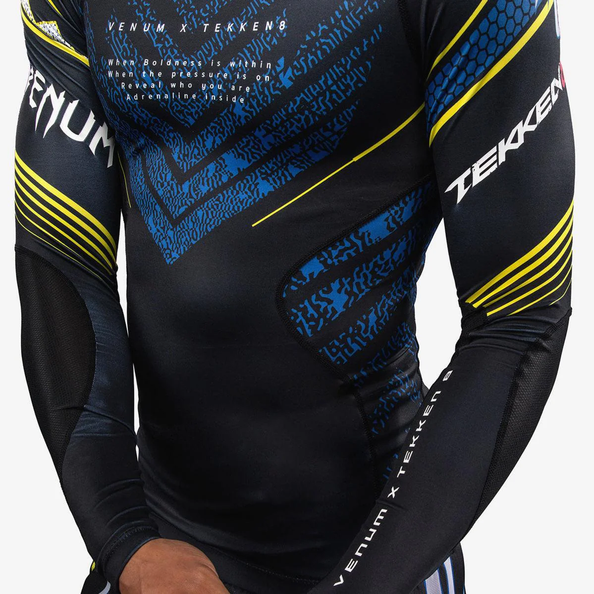Rashguard Venum Tekken 8 King mangas largas Negro-amarillo  - Image 6