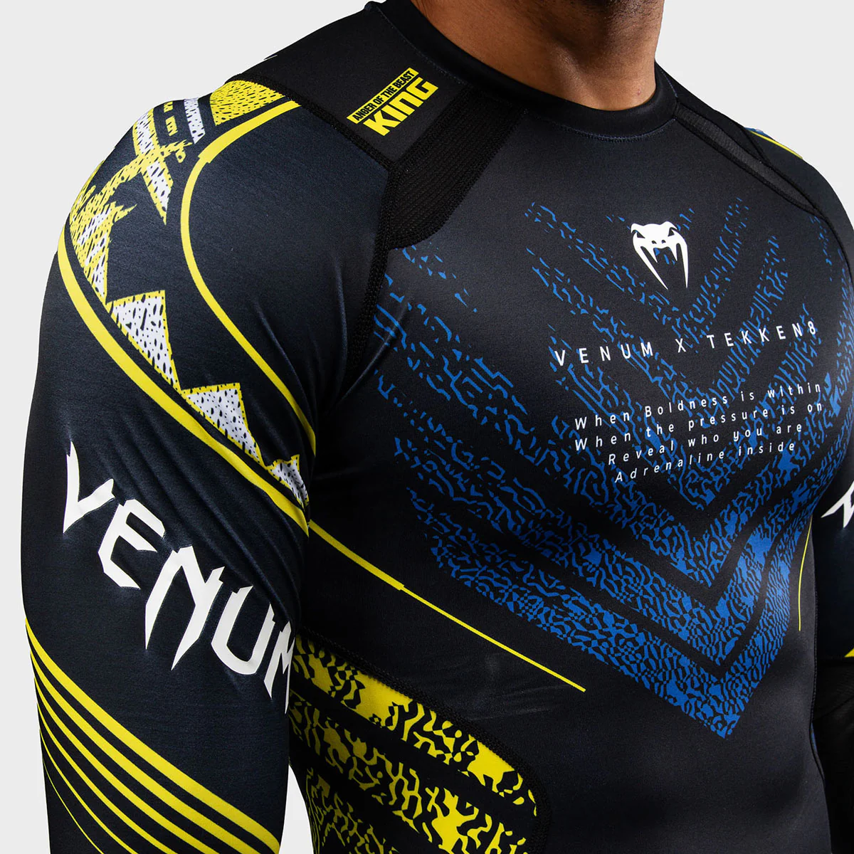 Rashguard Venum Tekken 8 King mangas largas Negro-amarillo  - Image 7