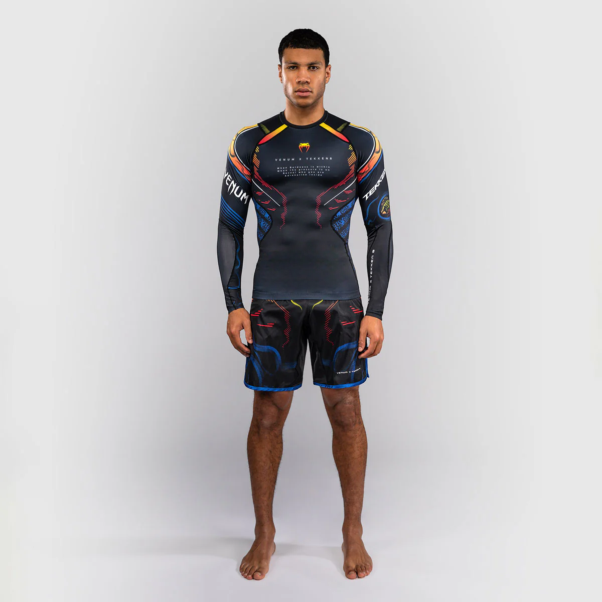 Rashguard Venum Tekken 8 Yoshimitsu mangas largas Negro-naranja - Image 7