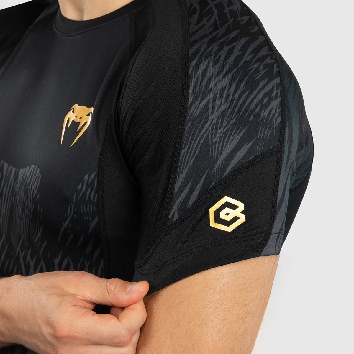 Rashguard Venum x Chimaev Wild Borz mangas cortas Negro  - Image 6